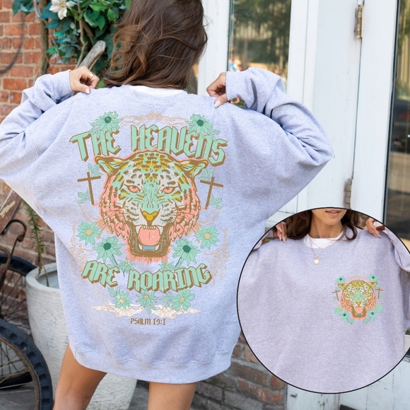 Heavens Are Roaring Psalm 19:1 Bible Tiger Christian Faith Religious Sweatshirt - Picture 5 of 16